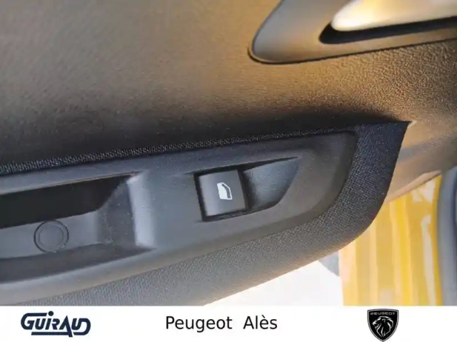 Peugeot 208 electrique 50 kwh 136ch — photo 13