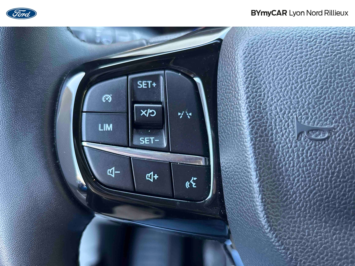 Ford Tourneo Custom 320 L2H1 2.0 EcoBlue 150 ch — photo 31