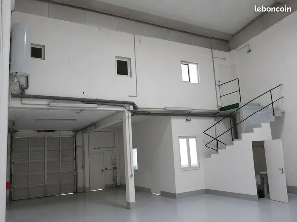Local pro 210m² Plan de campagne 1990 Euros