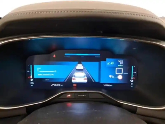 Citroën C5 Aircross hybrid 225ch shine pack e-eat8 — photo 13