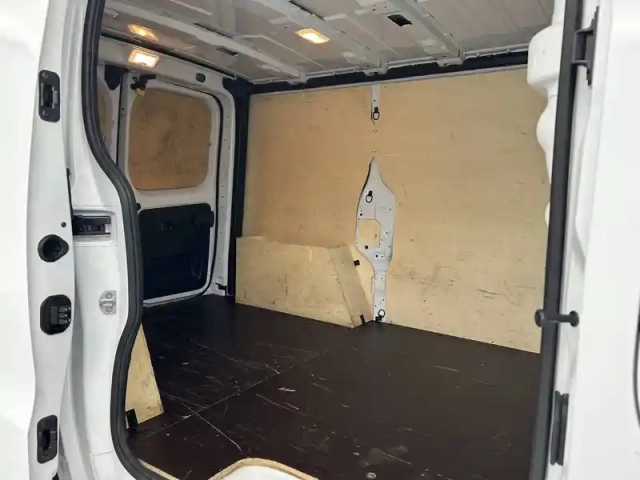 Renault Trafic fgn l1h1 3000 kg blue dci 130 — photo 30