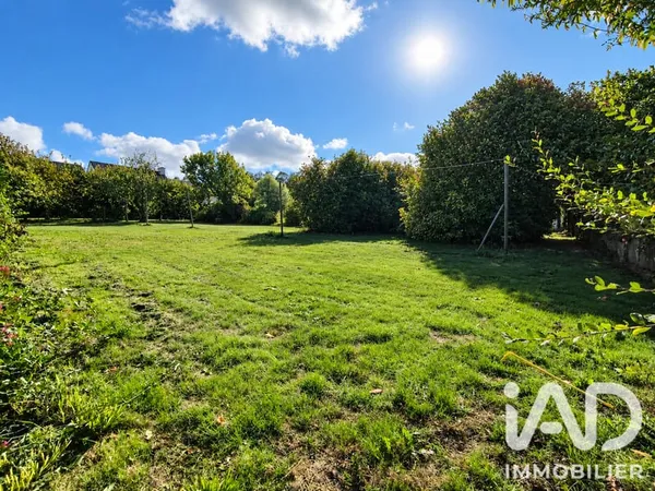 Terrain 809 m²
