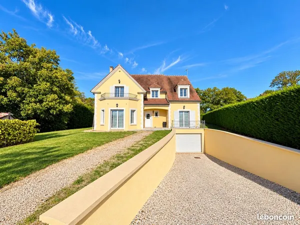 Maison 7 pièces 198 m²