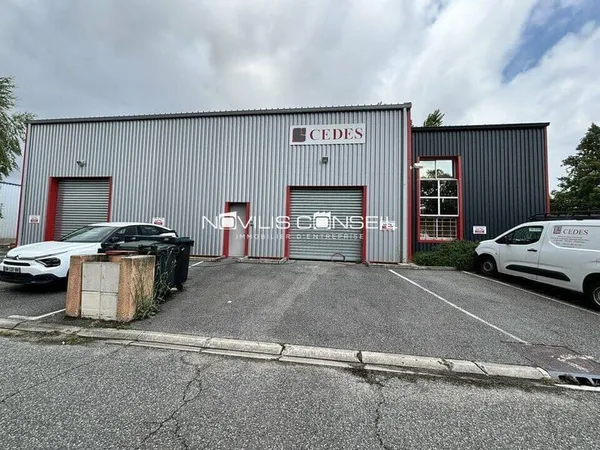 Local d'activité 505 m²