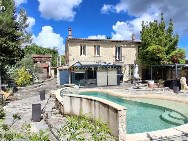 Mas 11 pièces 316 m²