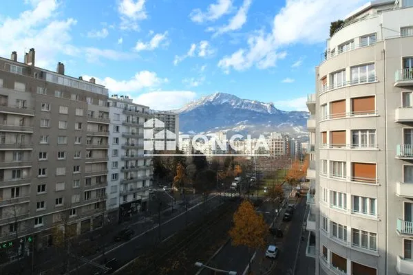 Appartement 3 pièces 69 m²