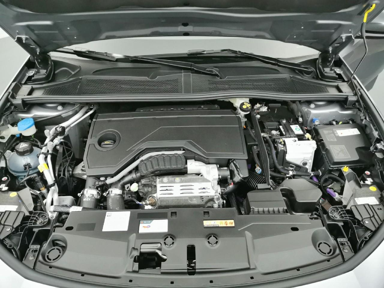 Peugeot 308 sw hybrid 145 e-dcs6 style — photo 15