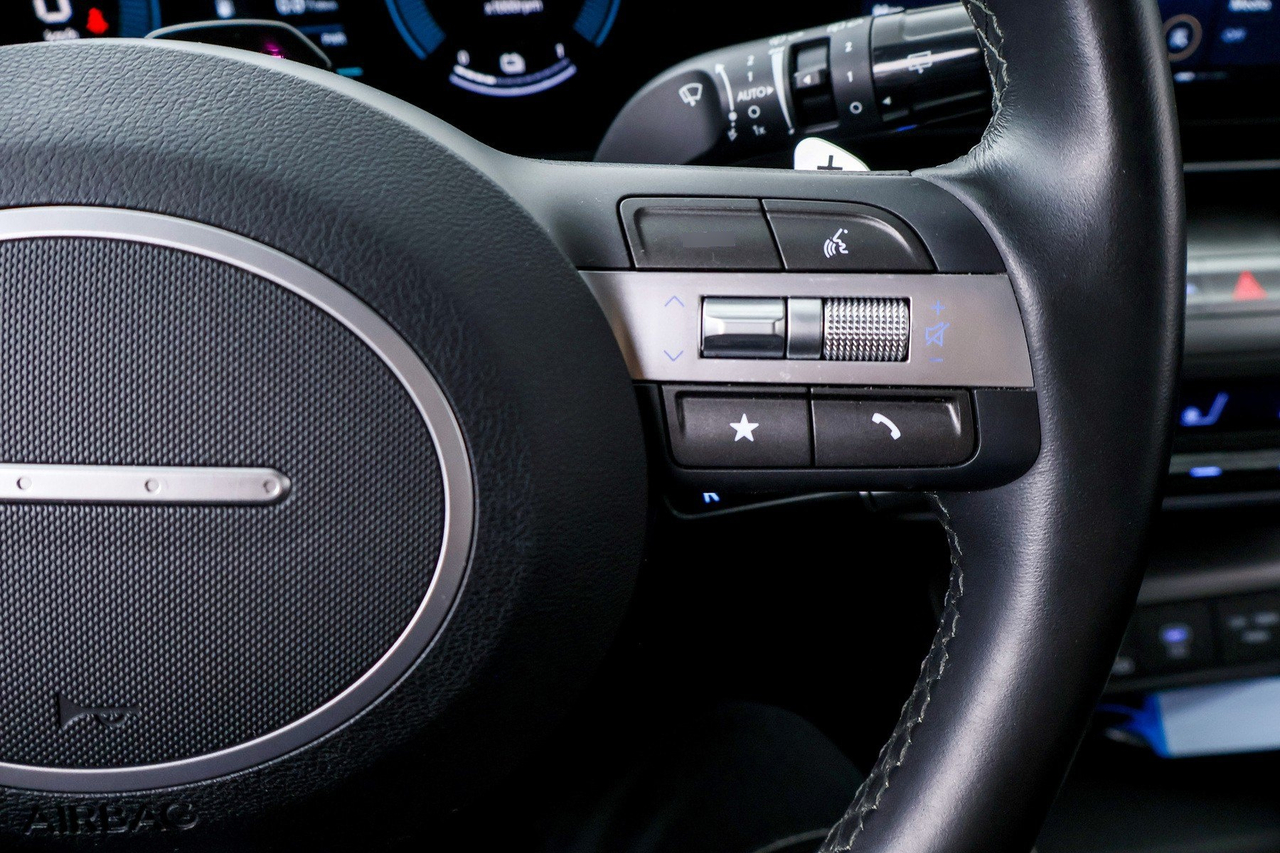 Hyundai Kona — photo 18