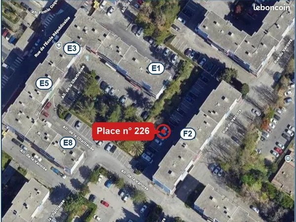 Place parking dans résidence sécurisée