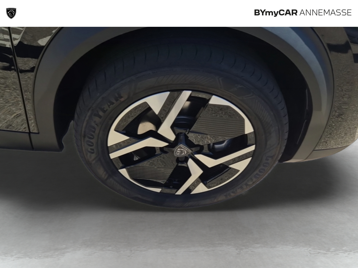 Peugeot 2008 Hybrid 145 e-DCS6 — photo 17