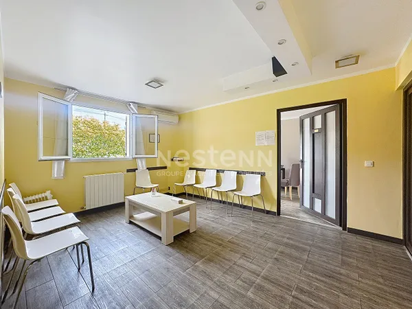 Maison à usage professionnel avec jardin 90 m² + 30m²