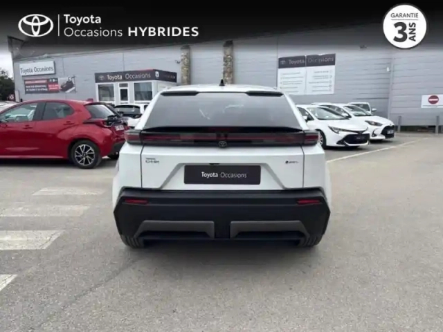 Toyota C-Hr + 224ch 77kwh design grande autonomie — photo 4