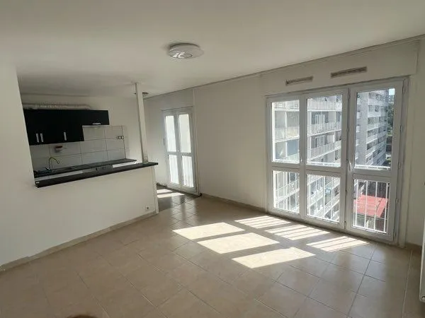 À LOUER - T2 DE 44 M² - SAINT OUEN L'AUMONE - PROCHE GARE ET COMMODITÉS 📍 Saint Ouen l'Aumone -
