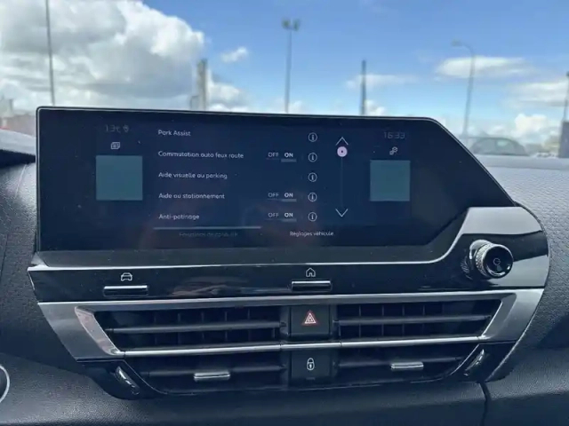 Citroën C4 e- 136 ch automatique — photo 22