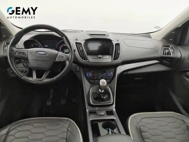 Ford Kuga vignale 2.0 tdci 150 s&amp;s 4x2 bvm6 — photo 8