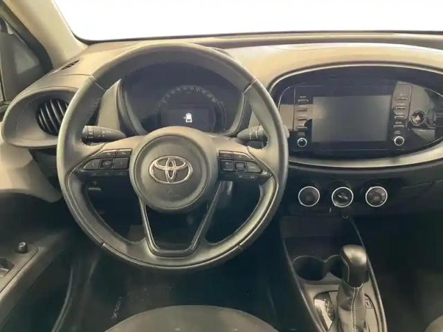 Toyota Aygo X 1.0 vvt-i 72ch dynamic s-cvt — photo 11