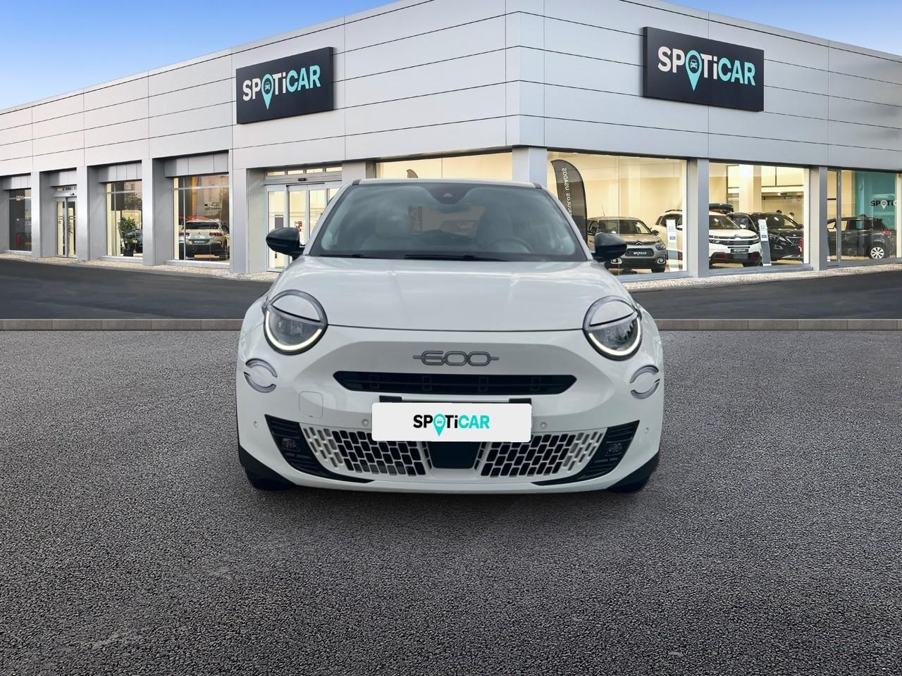 Fiat 600 1.2 hybrid 100ch dct6 la prima — photo 2