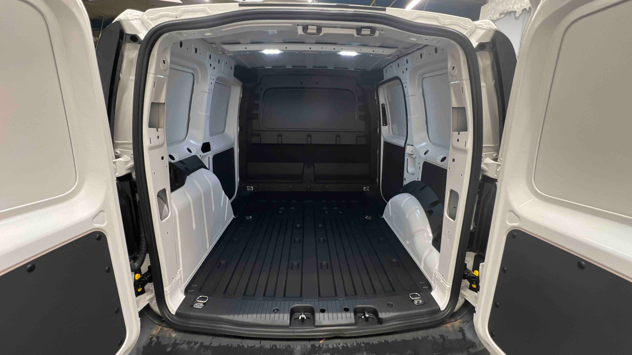 Volkswagen Utilitaires CADDY CARGO 2.0 TDI 102 BVM6 — photo 13