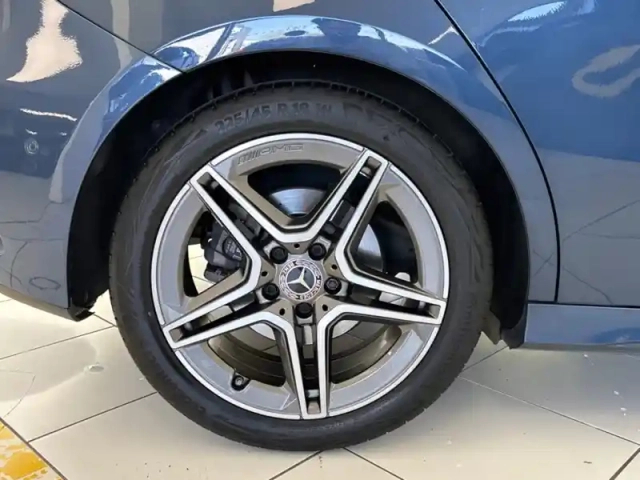 Mercedes Classe A 200 1.3 163 amg line — photo 14