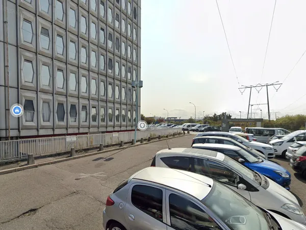Parking 12 m²