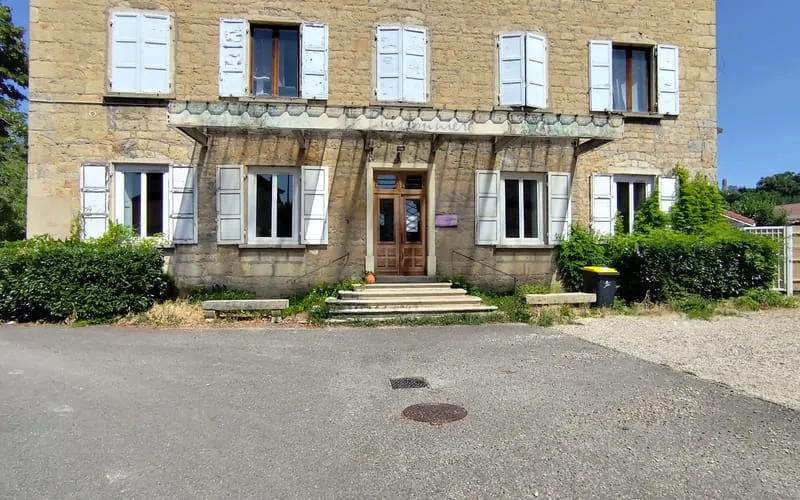 Photo 1