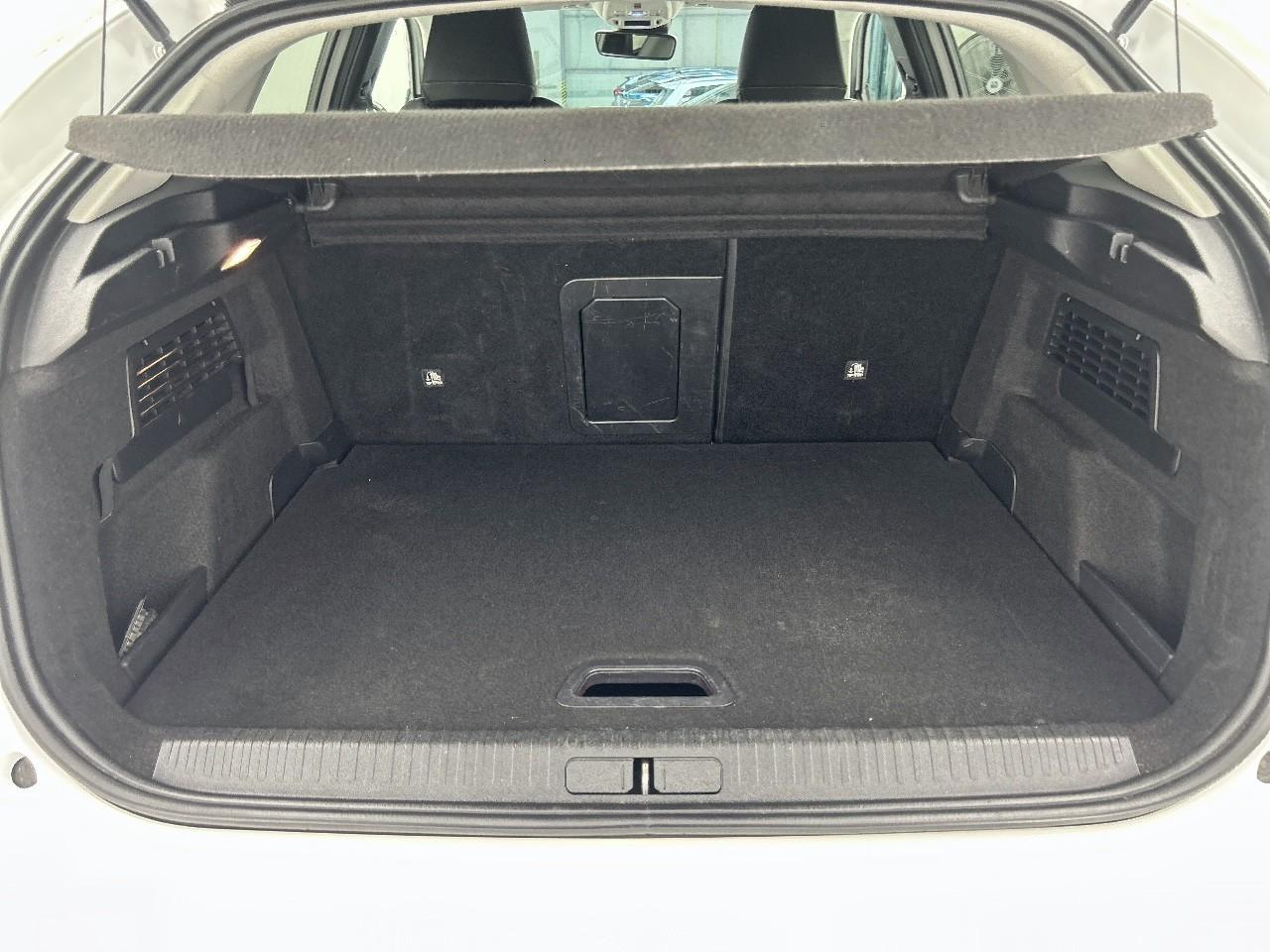 Citroën C4 bluehdi 130 s&s eat8 shine pack — photo 14