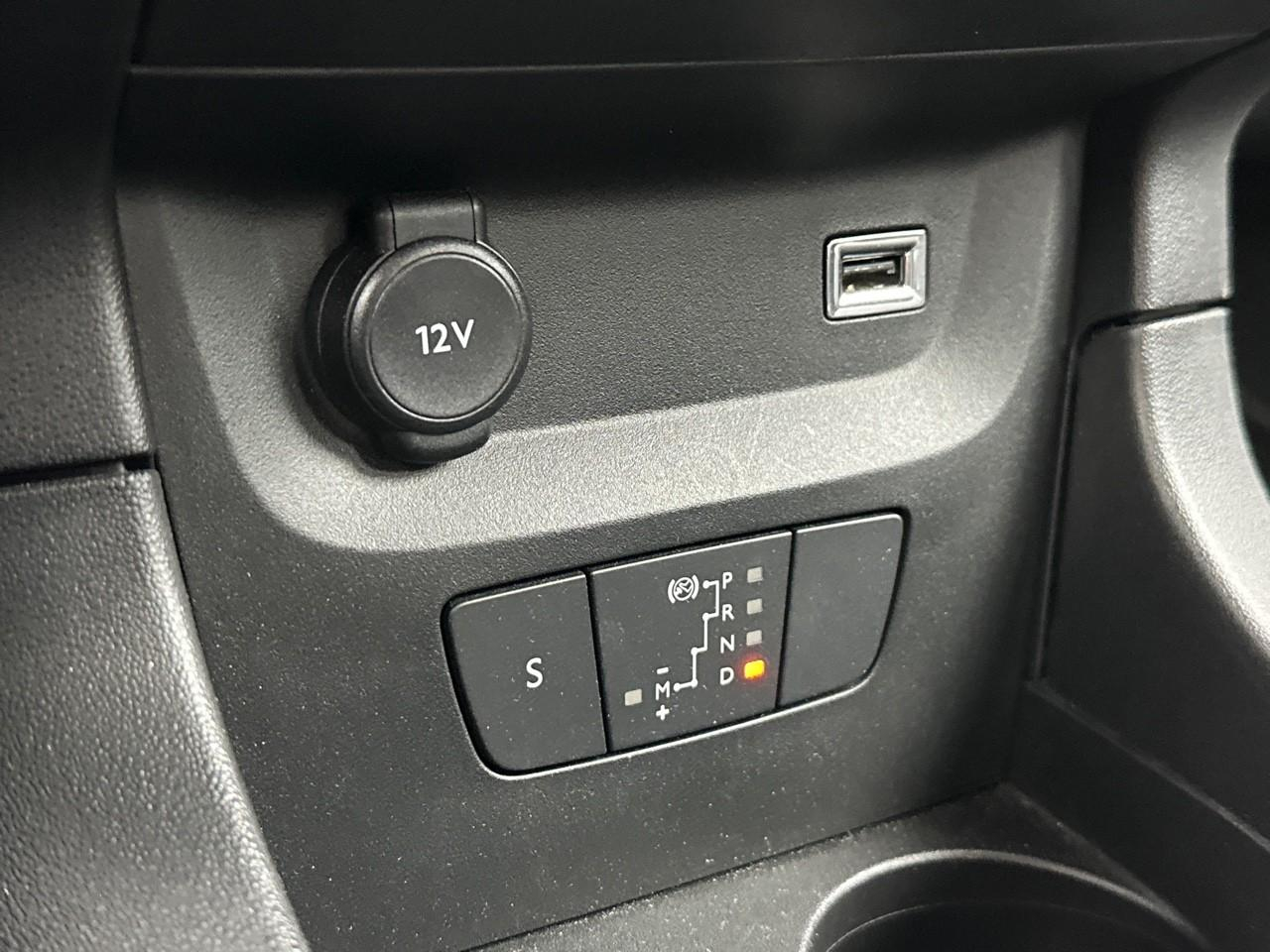 Citroën C3 puretech 110 s&s eat6 shine — photo 27