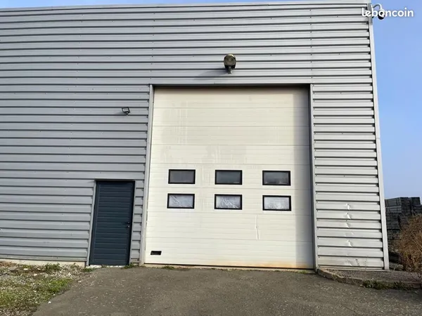 Local d'activité 120 m²
