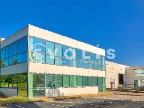 Entrepôt 3979 m²