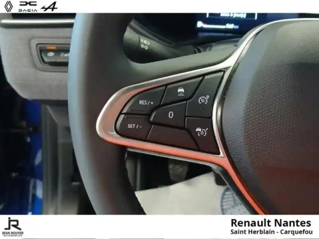Renault Clio 1.0 tce 90ch techno — photo 13