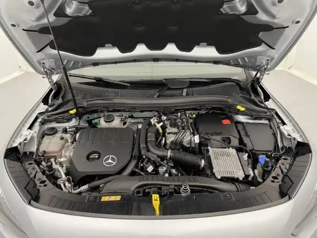 Mercedes Gla 250 e hybrid eq 8g-dct — photo 20