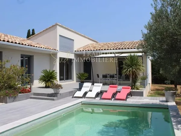 MAISON DE PP - PROCHE CENTRE VILLAGE