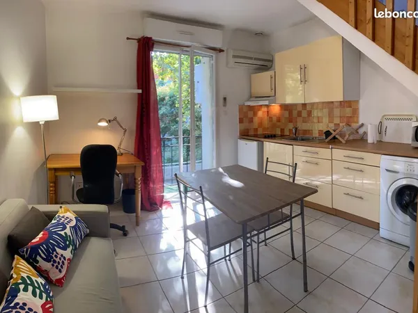 Charmant Duplex pour étudiant ou jeune actif, quartier Champ de Mars à Béziers