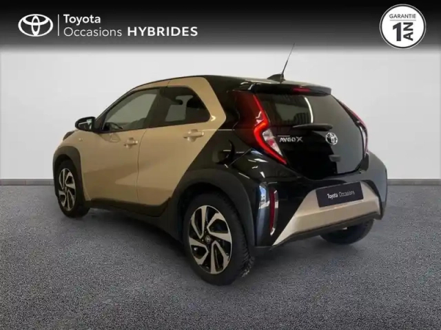 Toyota Aygo X 1.0 vvt-i 72ch design my24 — photo 2