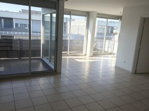 T3 + Terrasse + Parking s/sol QUARTIER SUD - AVENUE DU MARCHE GARE