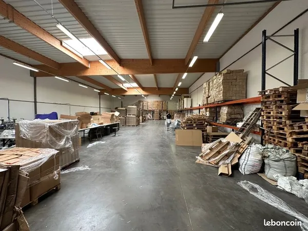 Bureaux 662 m²