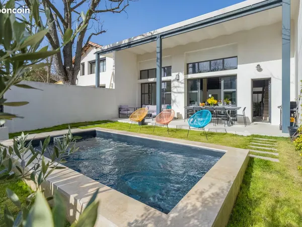 Maison T4 de 101 m² avec piscine - Septèmes-les-Vallons