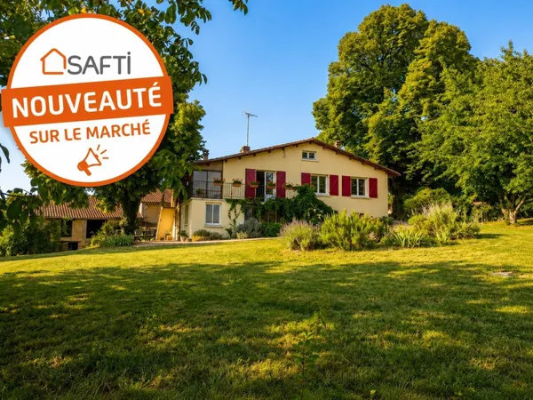 Maison à rénover avec dépendances et vue Panoramique sur la vallée