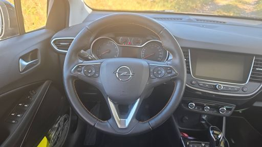 Opel Crossland X 1.2 Turbo 110 BVA6 - Ultimate – 2019 – 89426 km – Essence – Boîte Automatique — photo 37