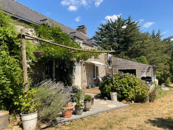 Propriété à vendre SAINT NICOLAS DU PELEM (22)
