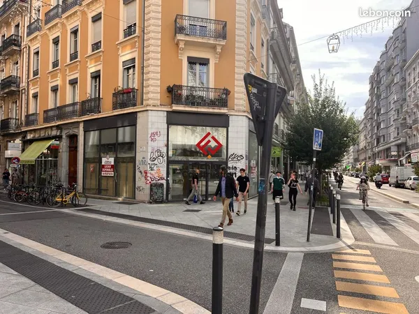 Murs commerciaux 95 m² Grenoble