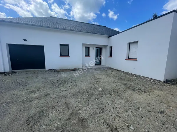 A LOUER - CENTRE VILLE DE LOCMINE - MAISON DE PLAIN-PIED RECENTE