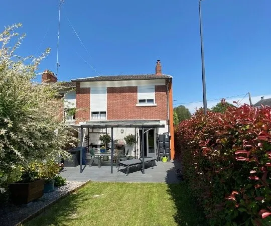 MAISON SEMI-INDIVIDUELLE À VENDRE À LOUVROIL