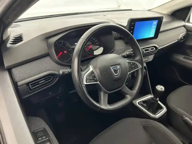 Dacia Sandero sce 65 - 22 — photo 31