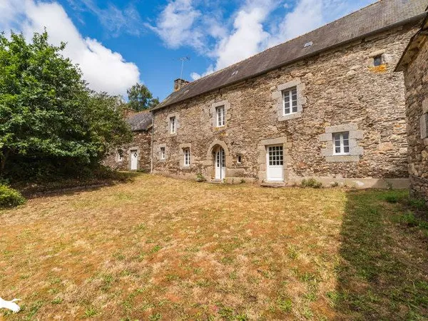 Maison en pierre 6 pièces 133 m²
