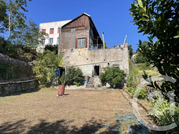 Terrain 636 m²