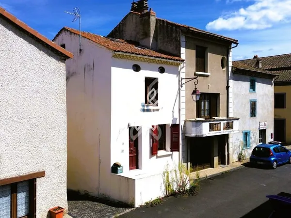 MAISON DE VILLAGE