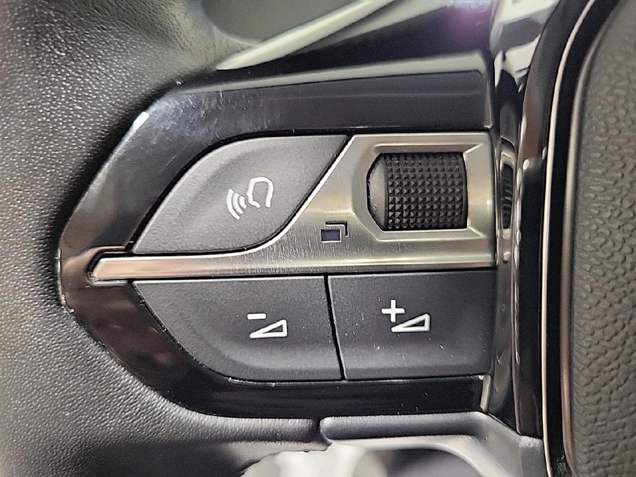 Peugeot 208 electrique 50 kwh 136ch style — photo 18