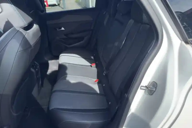 Peugeot 308 sw puretech 130ch s&amp;s bvm6 — photo 11