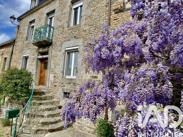 Maison 10 pièces 218 m²